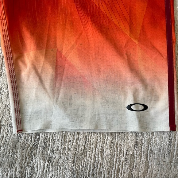 Mens Oakley Swim Shorts, Red NWOT - Picture 4 of 4